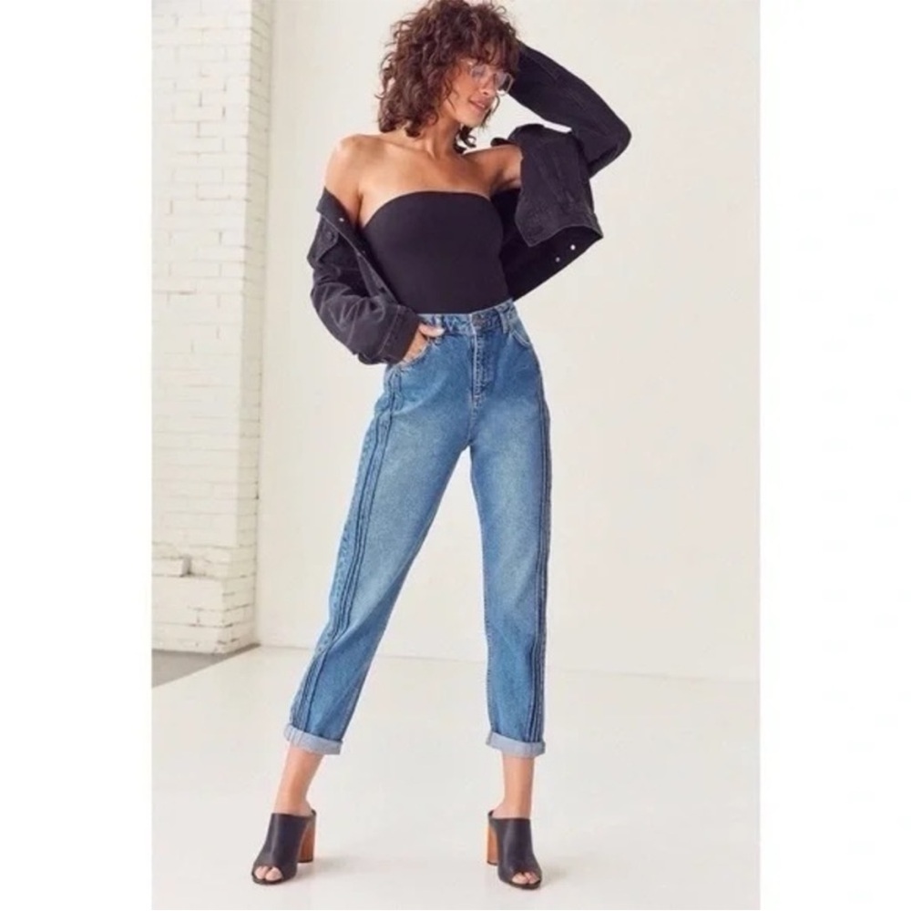 BDG Pintucked Tapered Mom Jeans